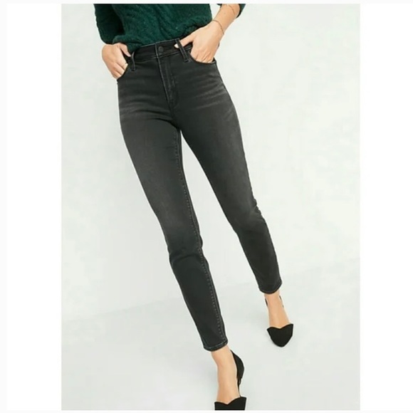 Old Navy High-Rise Rockstar Skinny Jeans - Picture 10 of 11